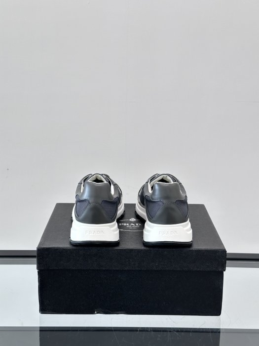 Кросівки чоловічі фото 7