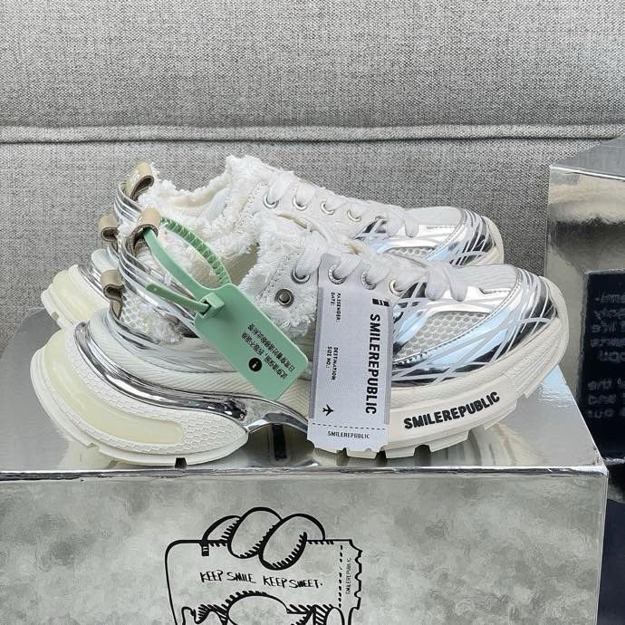 Кросівки фото 4