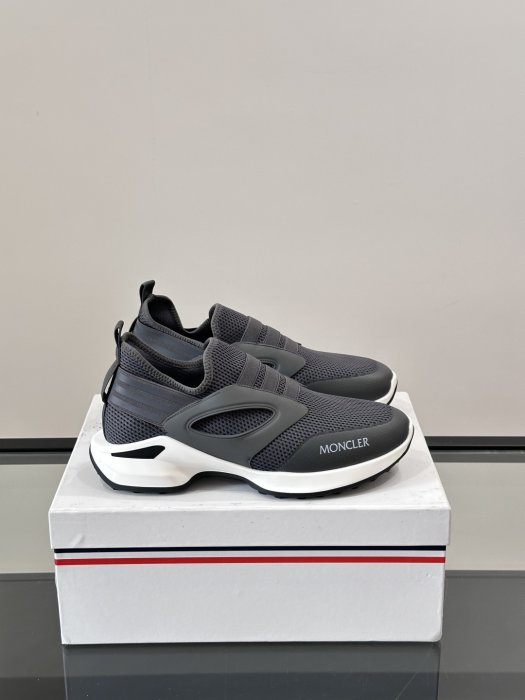 Кроссовки мужские