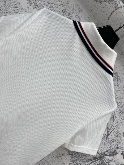 T-shirt women's фото 8