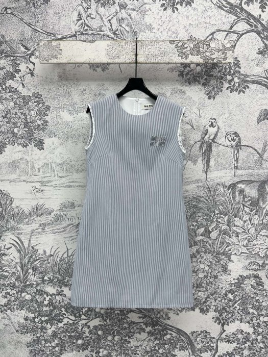 Плаття, Сукня