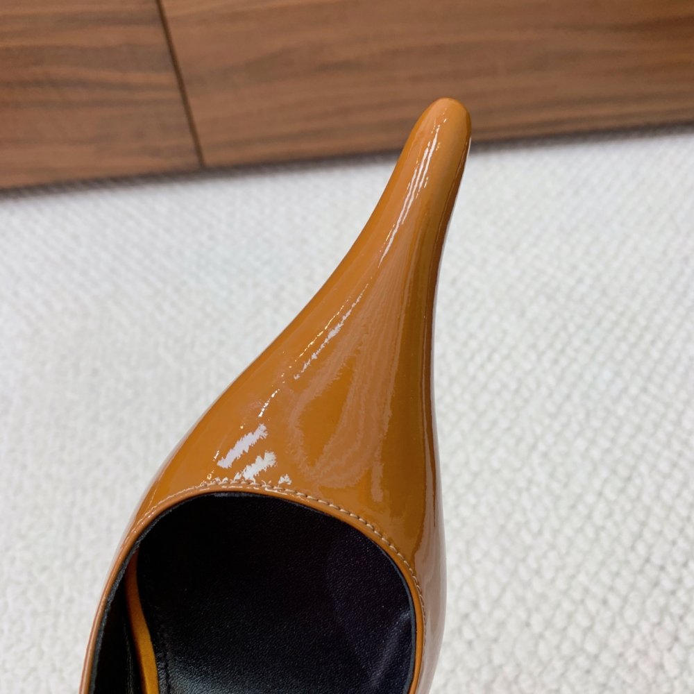 Босоножки фото 7