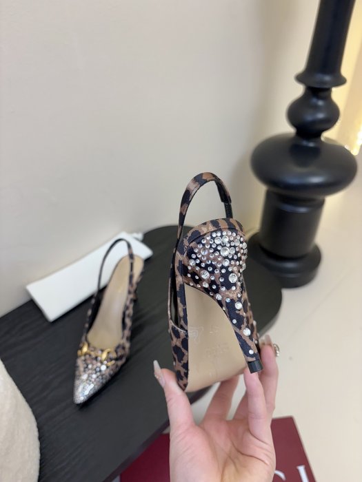 Босоножки фото 7