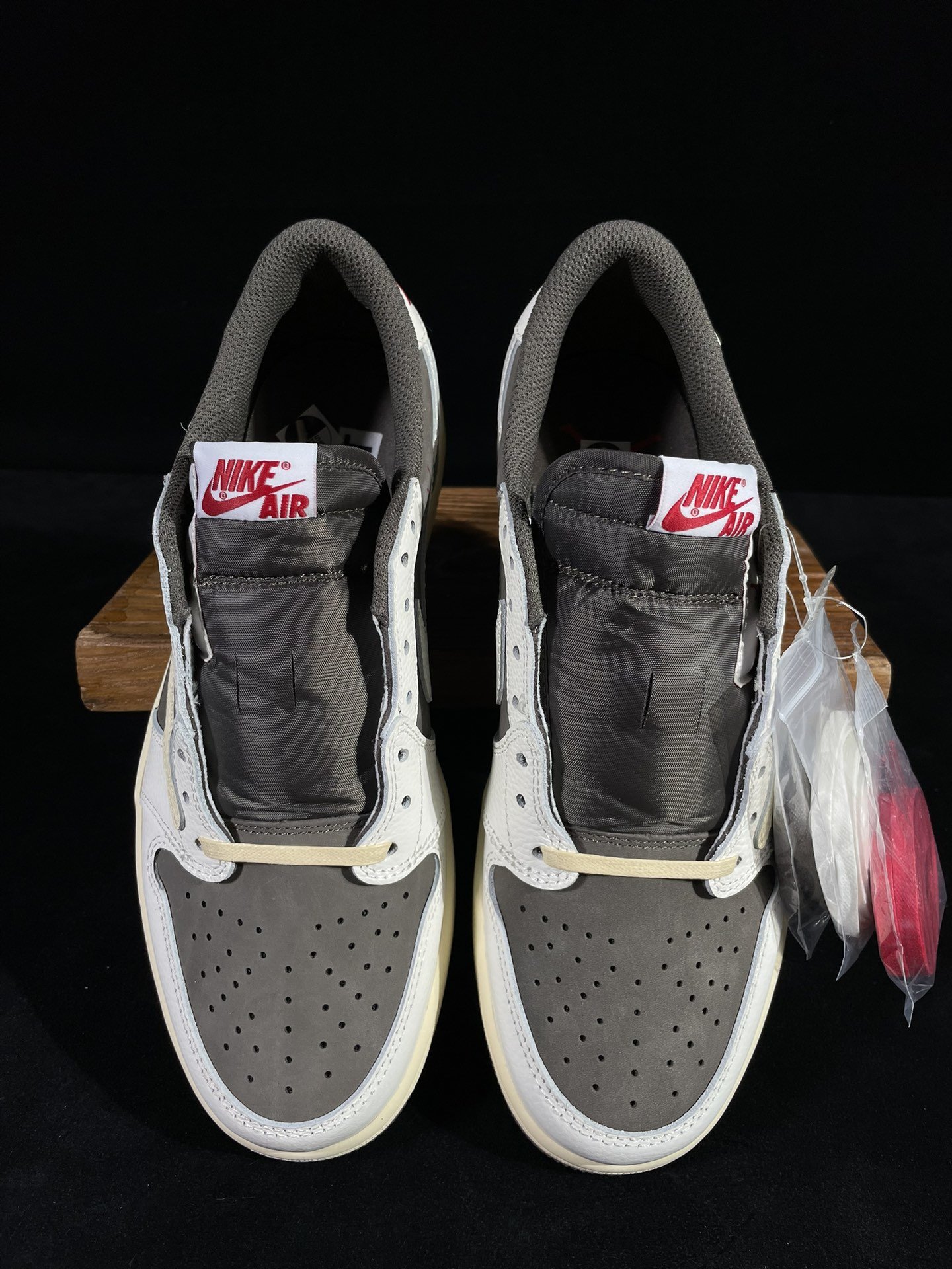 Кроссовки Air Jordan 1 Retro Low OG SP Travis Scott Reverse Mocha DM7866-162 фото 6