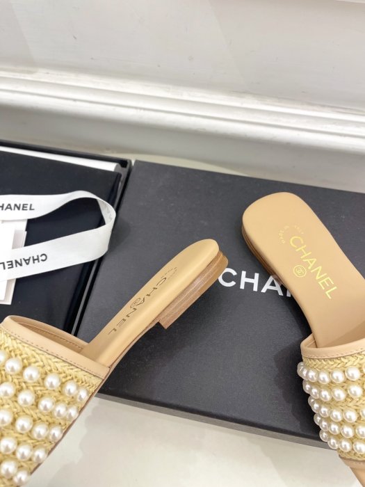 Шлепанцы фото 8