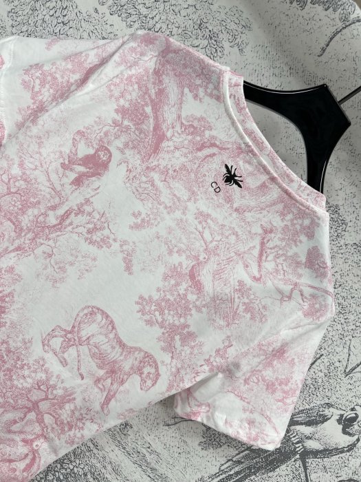 T-shirt women's фото 8