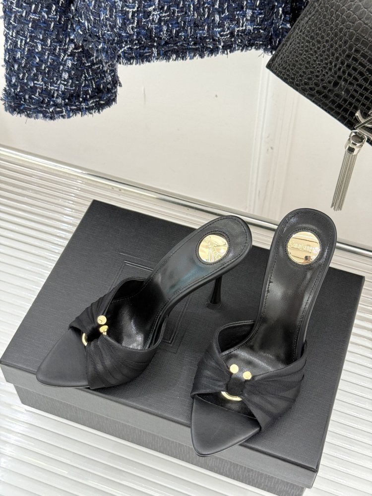 Босоножки фото 2