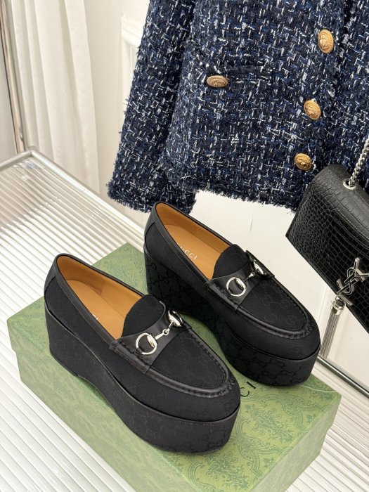 Туфли женские фото 3