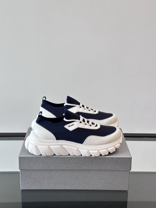 Кроссовки мужские