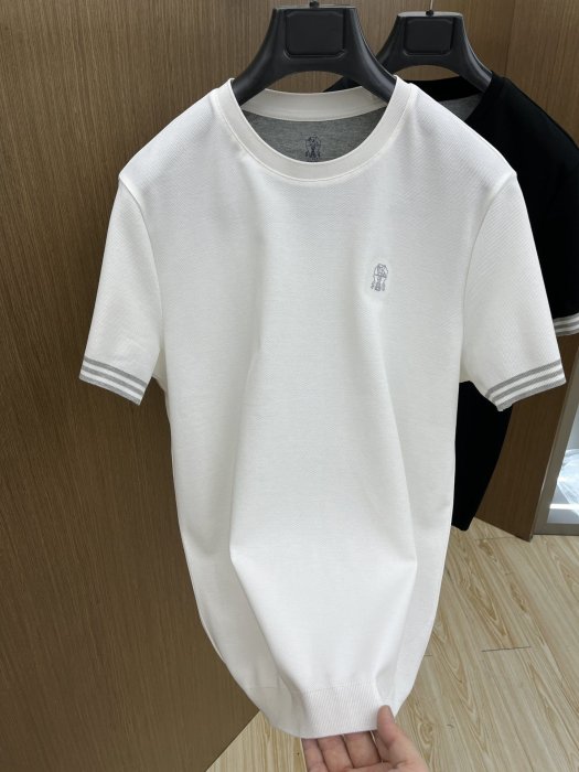 T-shirt men's фото 8