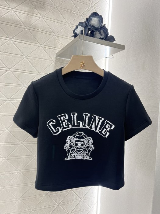 Футболка женская