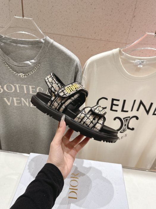 Sandals women's фото 5