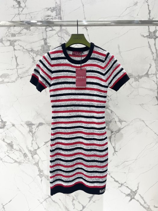 Плаття, Сукня