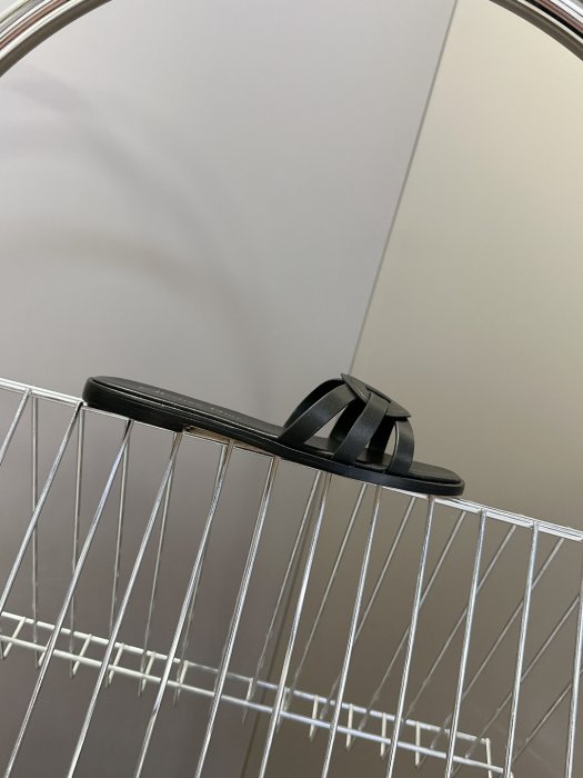 Шлепанцы женские фото 5