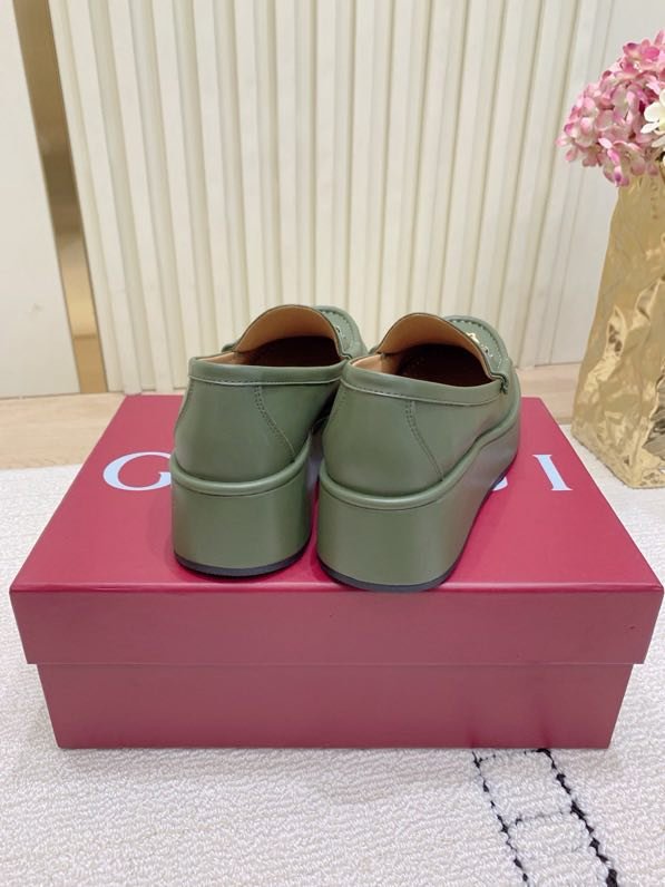 Лоферы жіночі на платформі фото 7