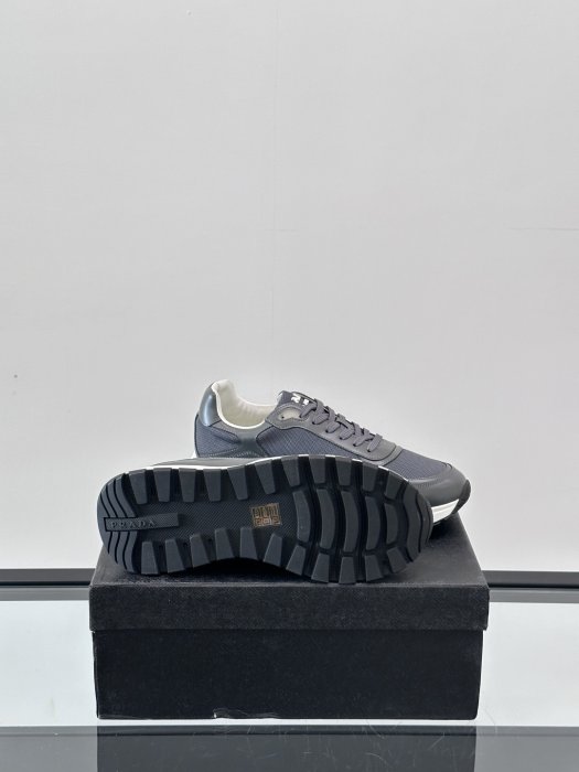 Кросівки чоловічі фото 9