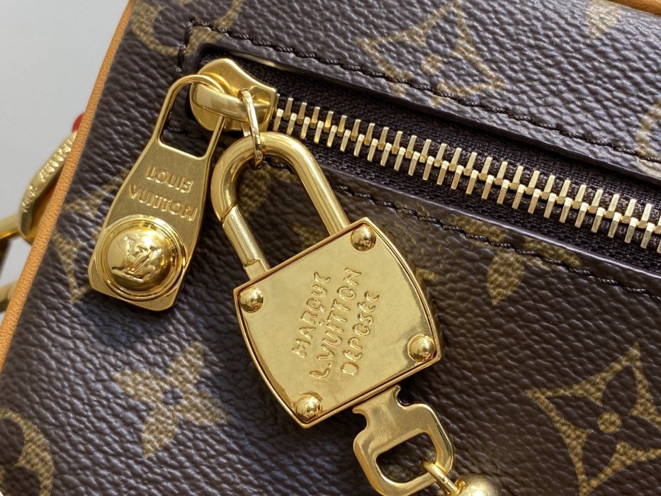 Сумка женская Mini Soft Trunk 18 см фото 5