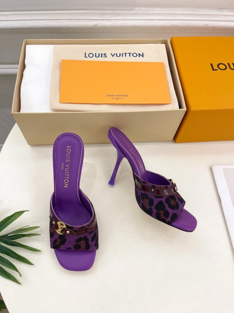 Босоножки фото 5