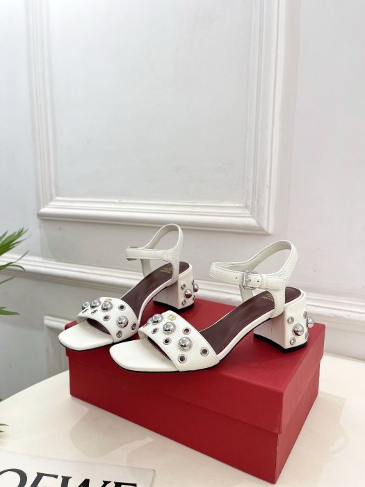 Босоножки фото 3