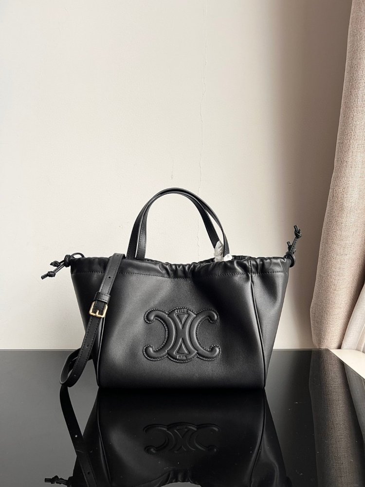 Сумка CELINE CABAS TRIOMPHE CUIR 22 см