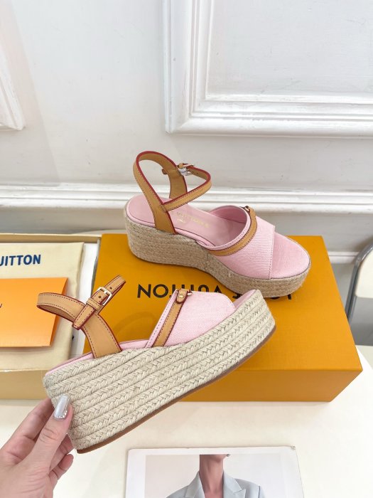 Босоножки фото 4