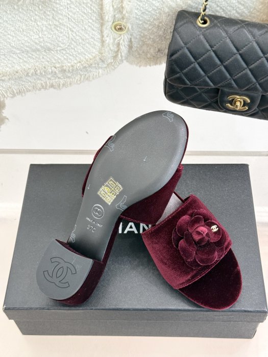 Босоножки фото 9