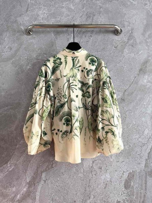 Costume female фото 2