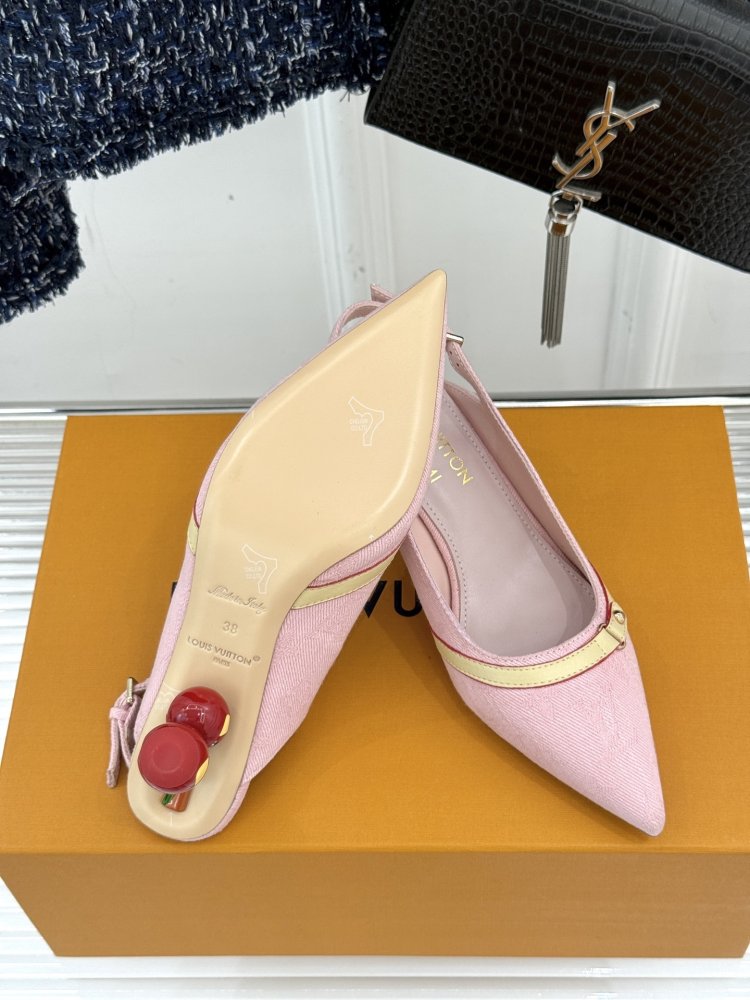 Босоножки фото 9