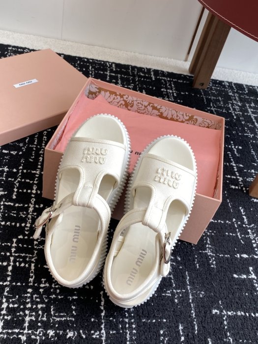 Сандалии женские фото 4