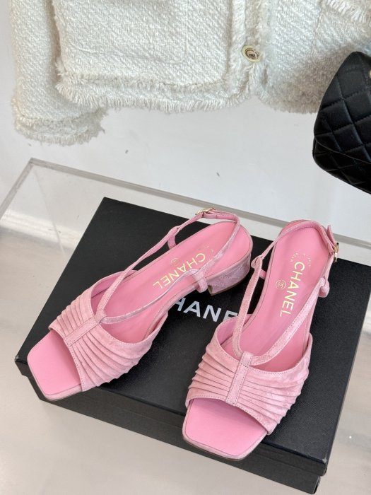 Босоножки фото 2