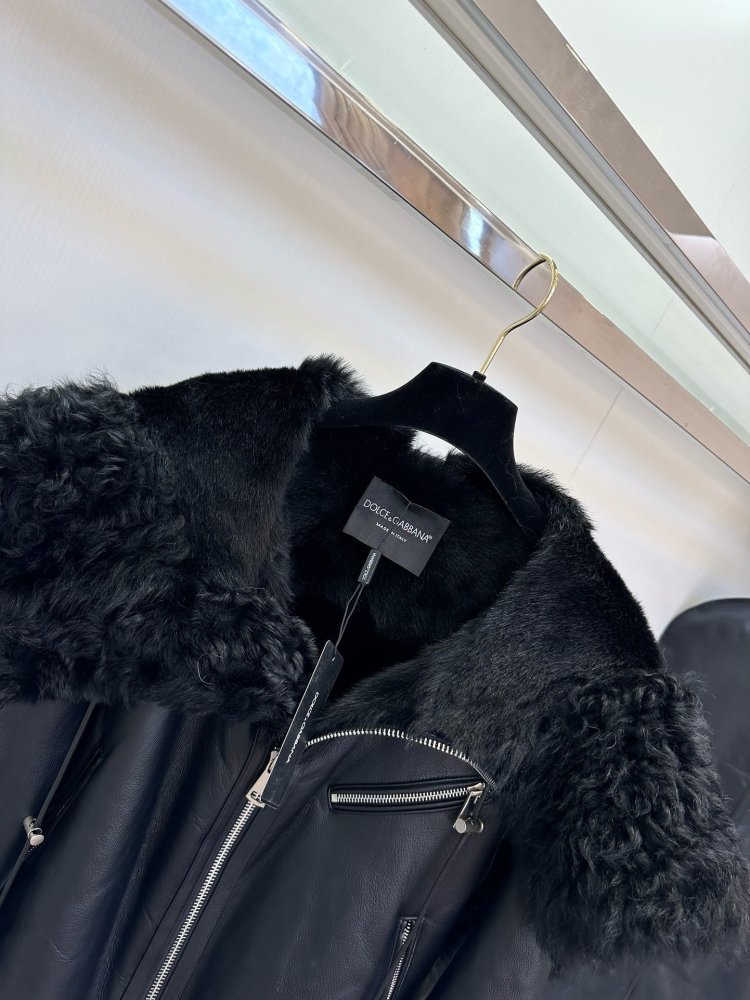 Jacket leather on fur фото 6