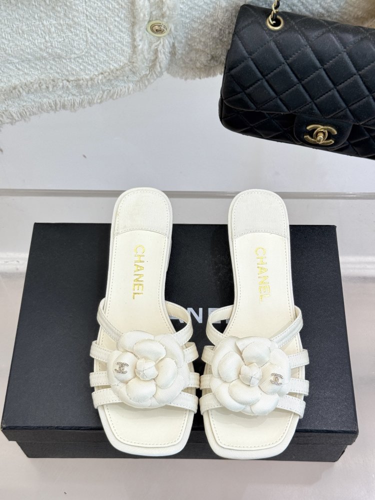 Босоножки фото 4