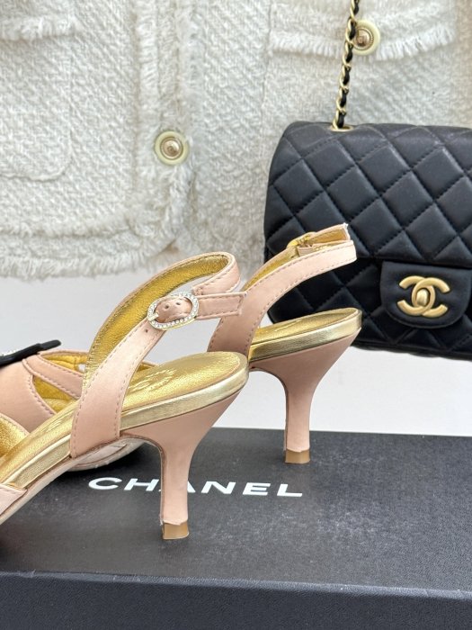 Босоножки фото 6