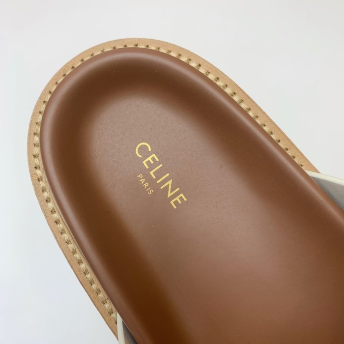 Шльопанці жіночі фото 9