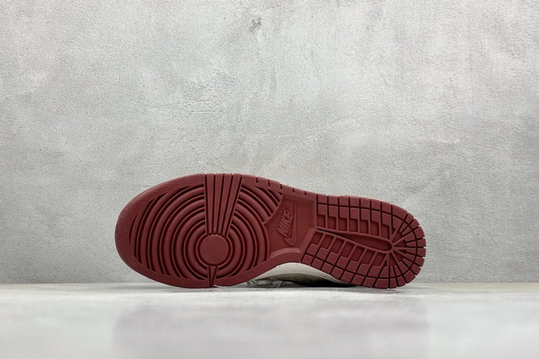 Кроссовки Nike SB Dunk Low фото 4