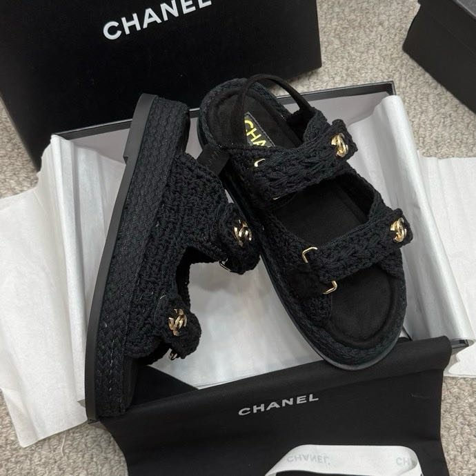 Сандалии женские