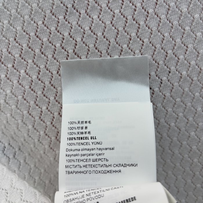 Футболка женская фото 9