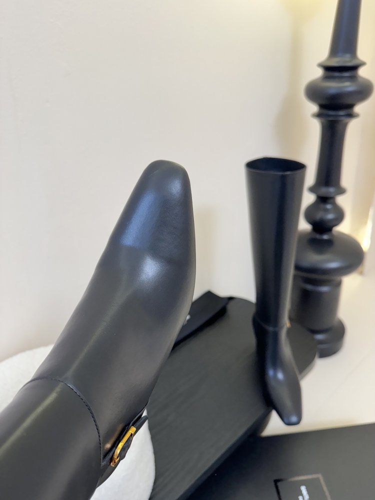 Чоботи жіночі фото 6