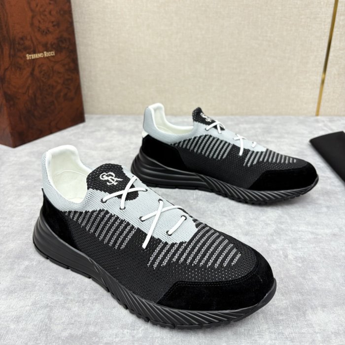 Кросівки фото 3