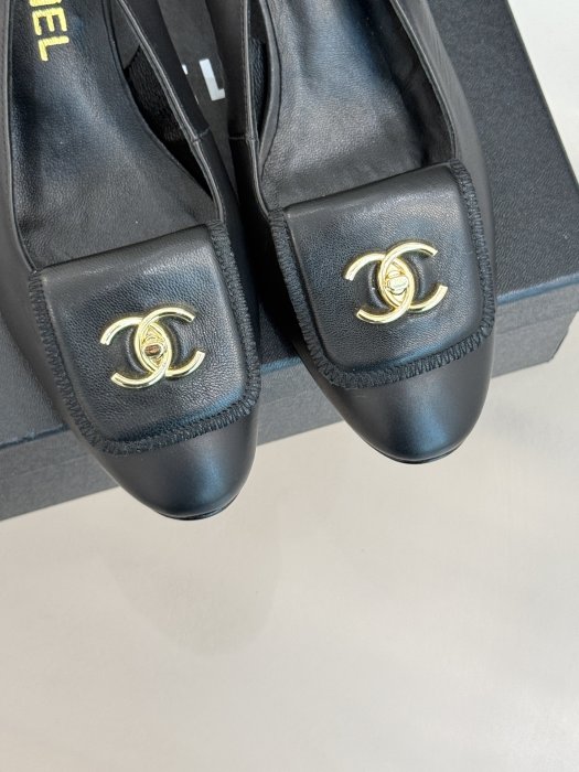 Босоножки фото 7