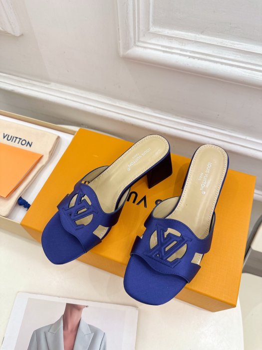 Босоножки фото 5