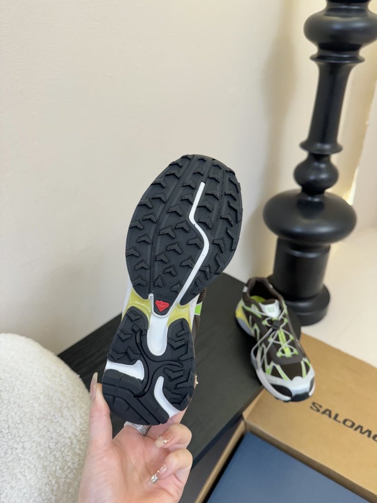 Sneakers women's XT-6 фото 9