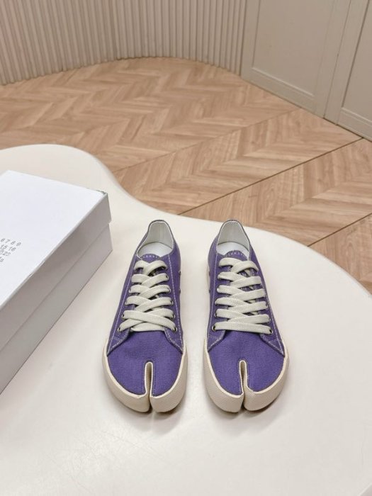 Кеди жіночі з роздвоєним носком