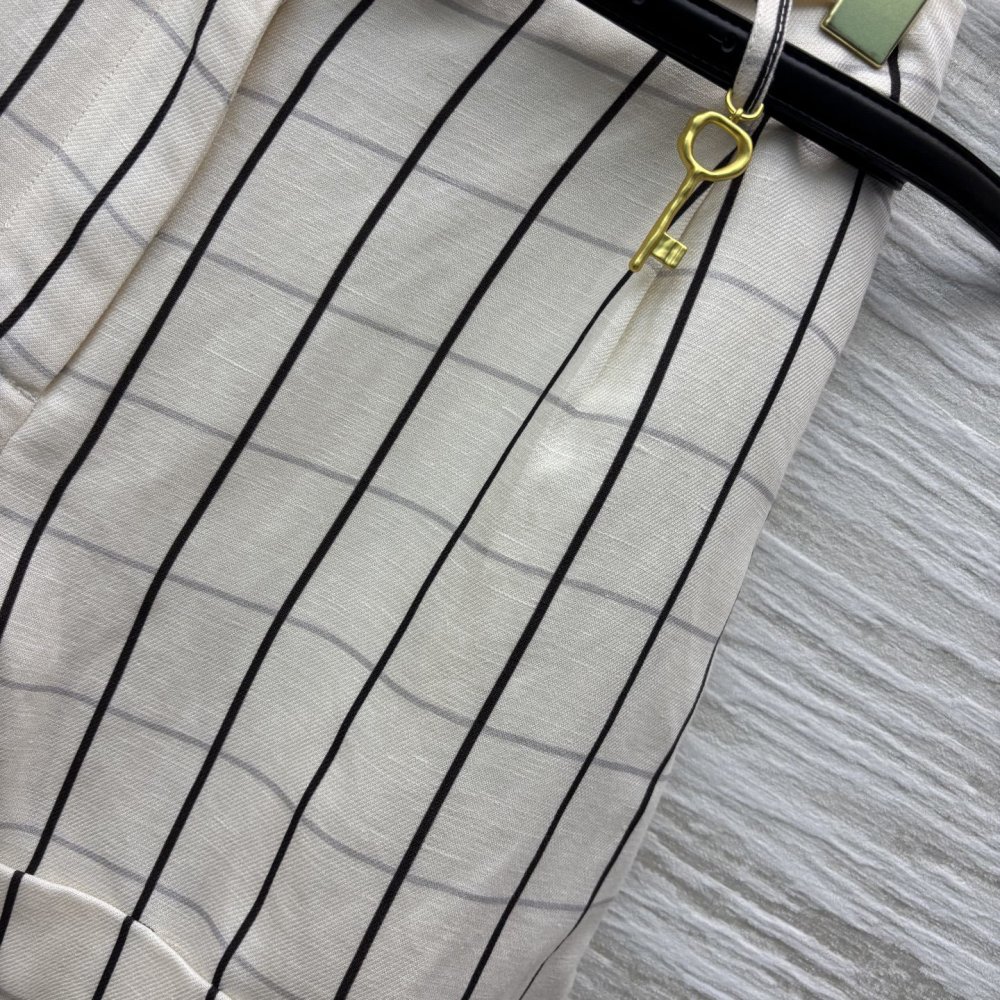 Shorts women's фото 6