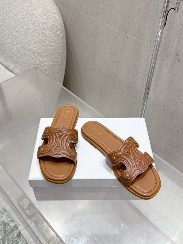 Шлепанцы женские фото 6