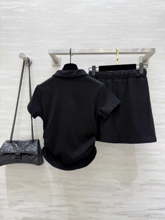 Костюм женский фото 7