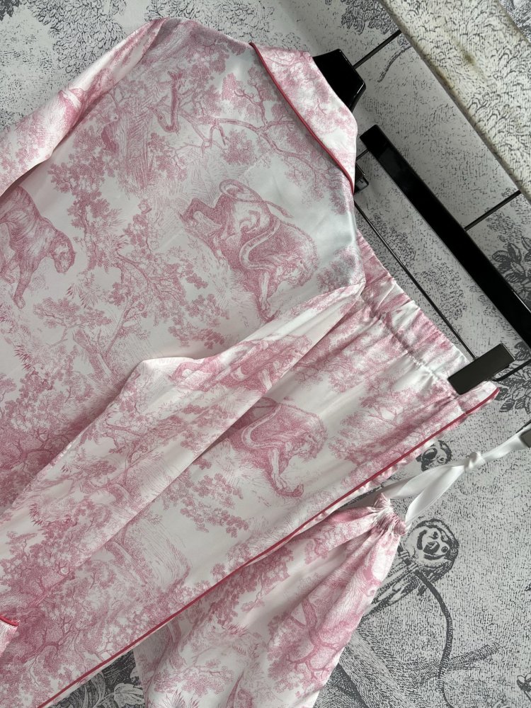 Костюм женский фото 8