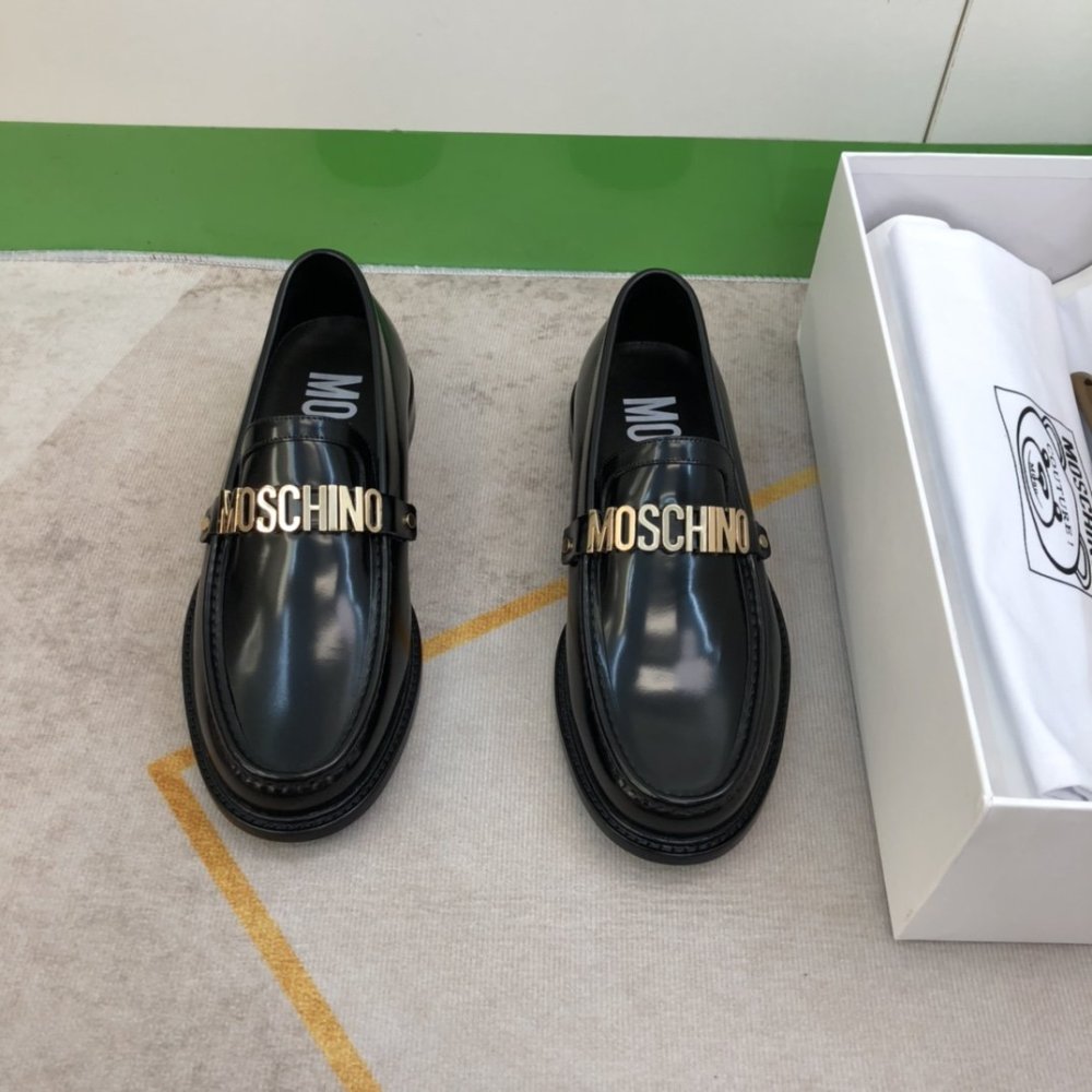 Moschino dress shoes best sale