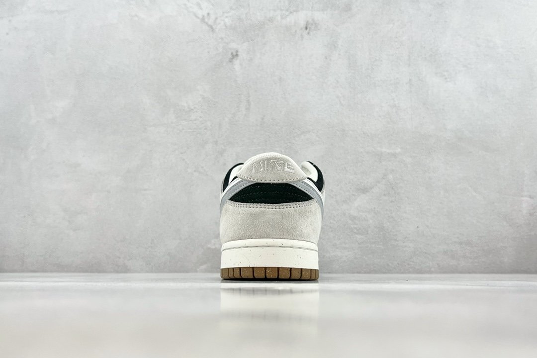 Sneakers Dunk Low SE DO9457-102 фото 9