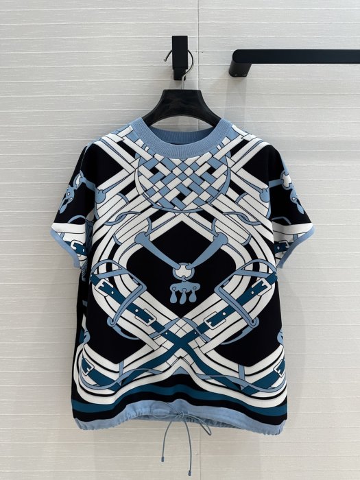 Футболка женская